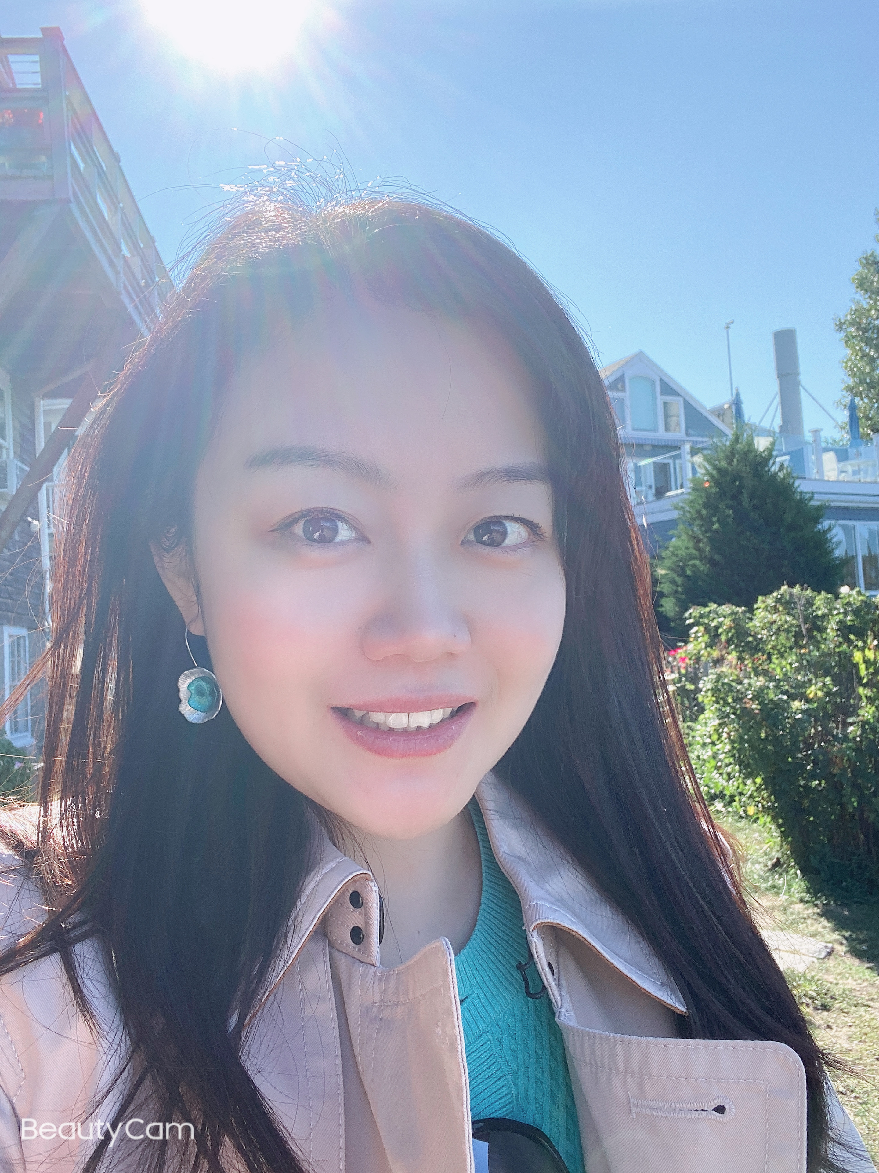 Bing He 何冰 bio photo